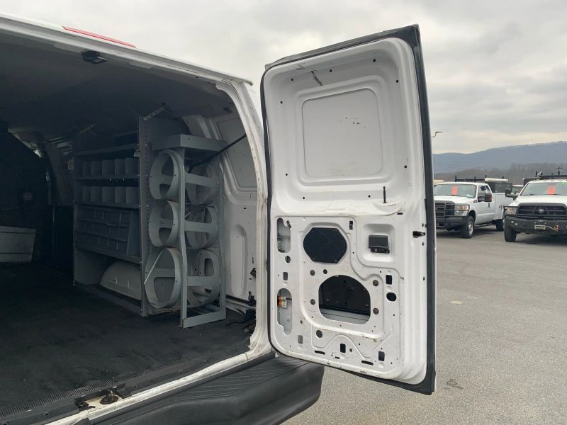 Used 2014 Ford E-350 - photo 26