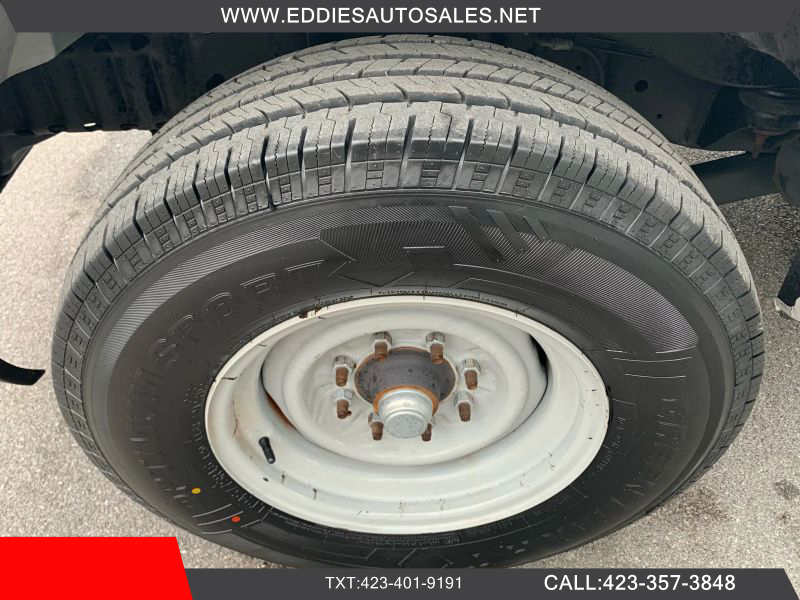 Used 2014 Ford E-350 - photo 32