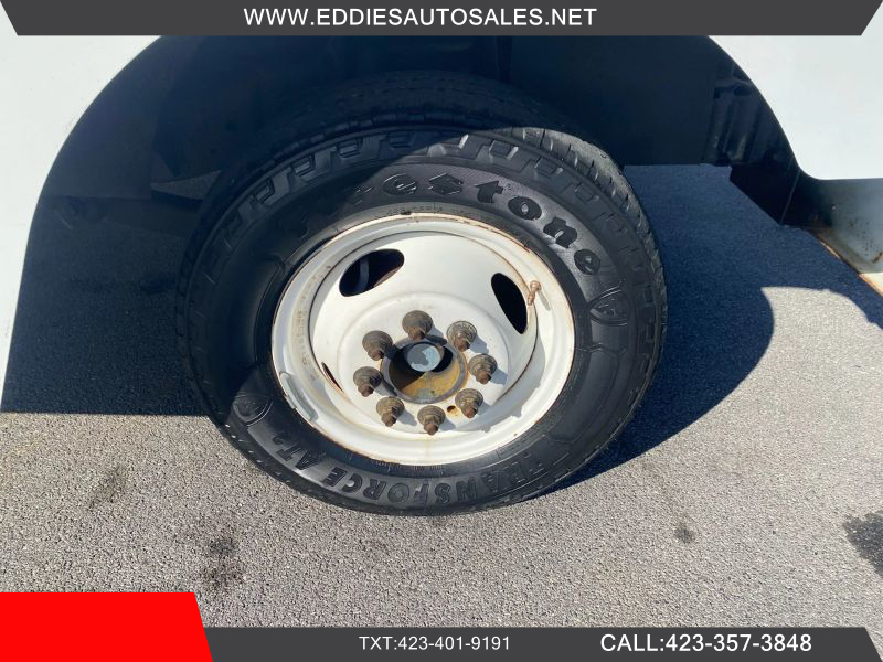 Used 2014 Ford E-350 - photo 26