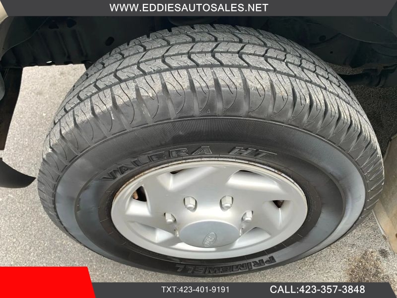 Used 2007 Ford E-350 - photo 49
