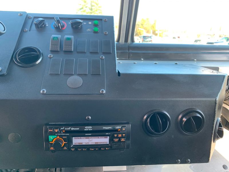 Used 2014 Ford E-350 - photo 15