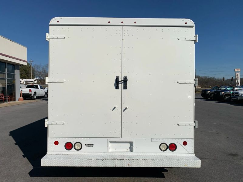 Used 2014 Ford E-350 - photo 2