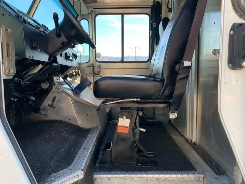 Used 2014 Ford E-350 - photo 10