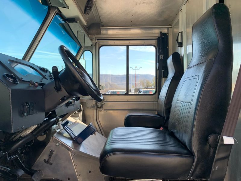 Used 2014 Ford E-350 - photo 11