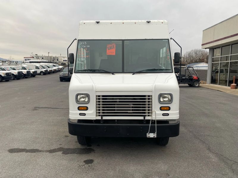 Used 2013 Ford E-350 - photo 2