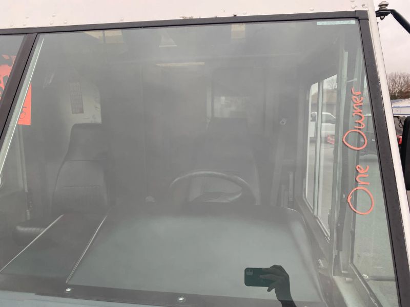 Used 2013 Ford E-350 - photo 6
