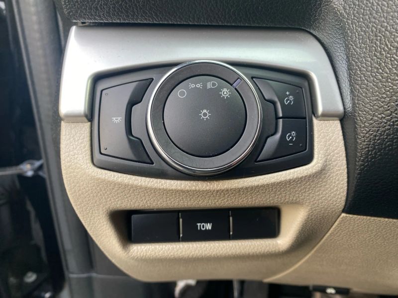 Used 2018 Ford Explorer - photo 20