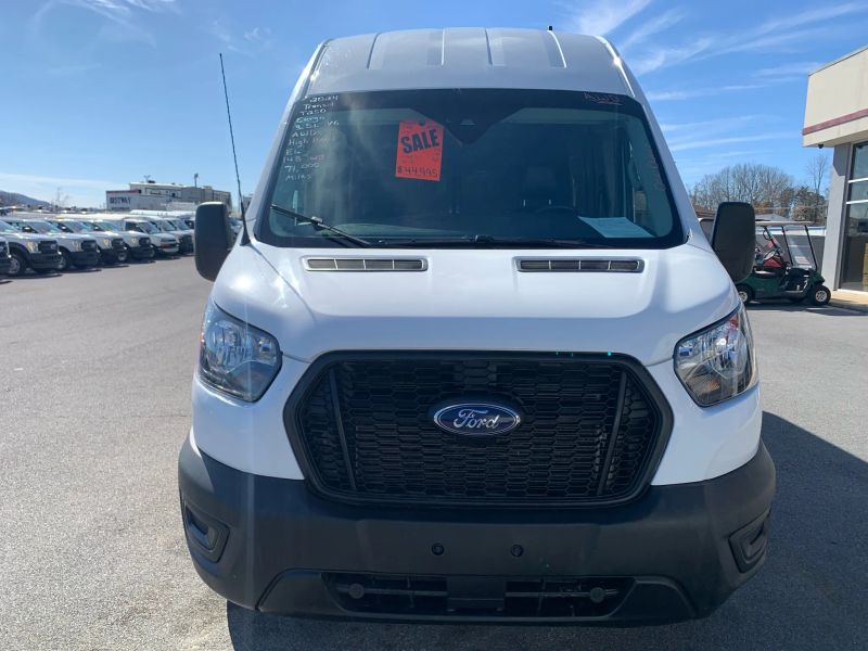 Used 2024 Ford Transit 250 - photo 5