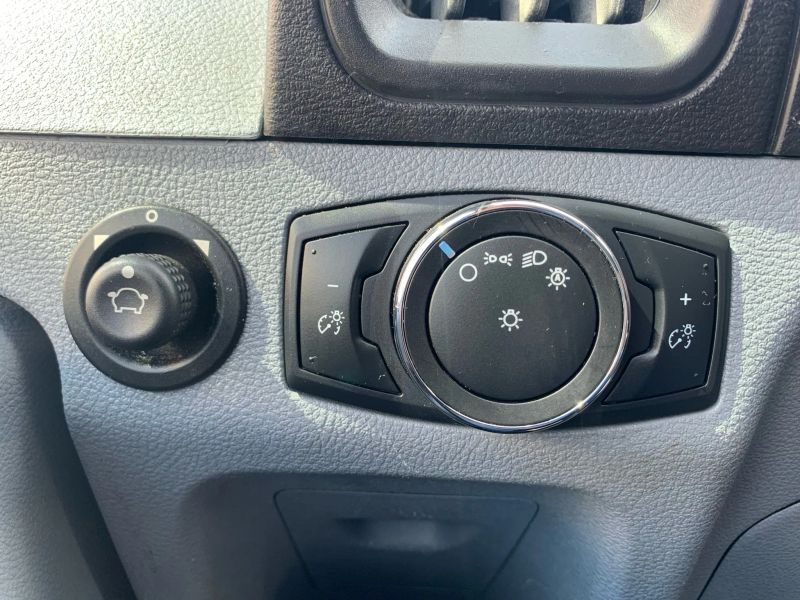 Used 2019 Ford Transit 250 - photo 22