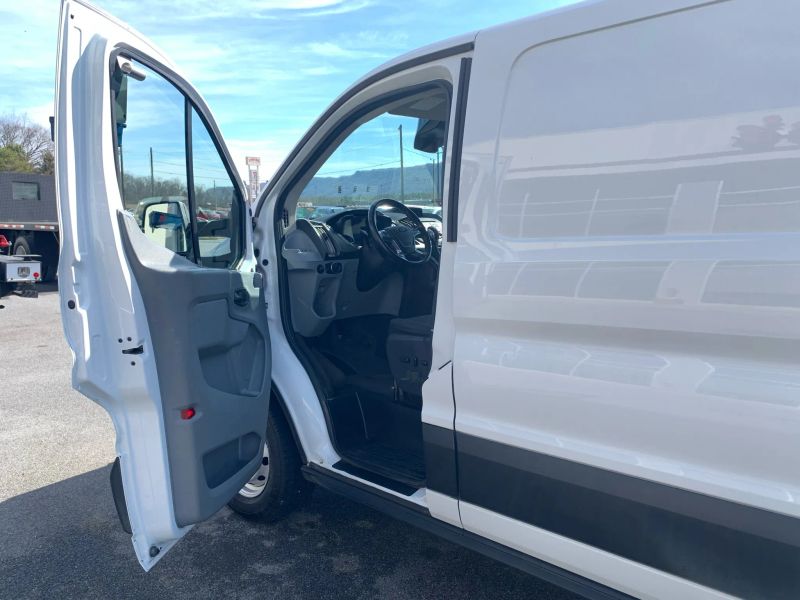 Used 2019 Ford Transit 250 - photo 10