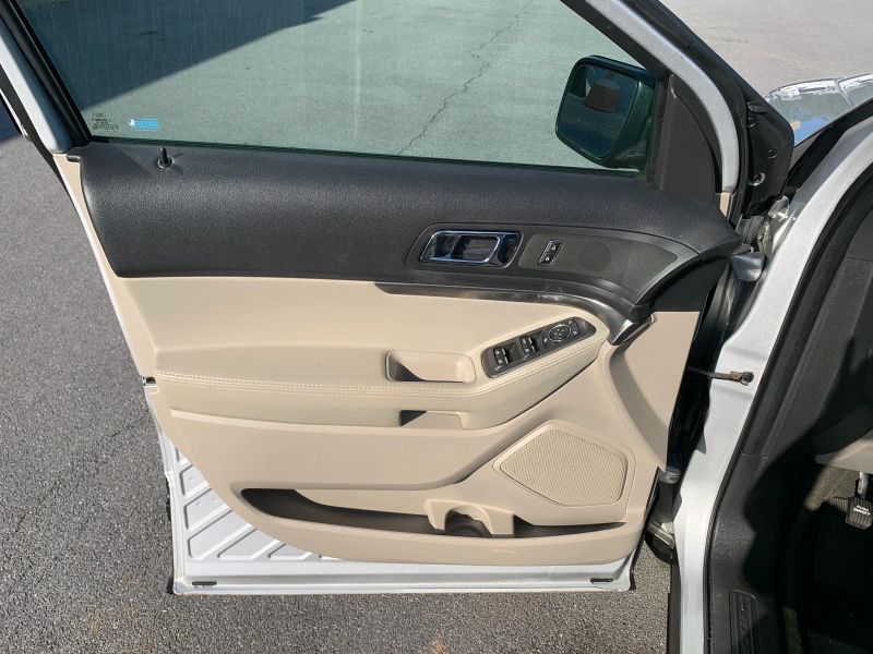 Used 2013 Ford Explorer - photo 10