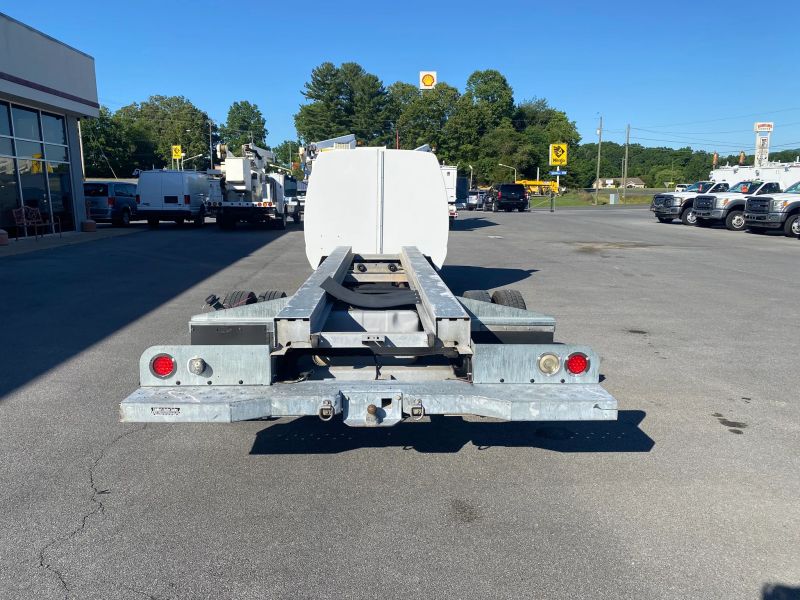 Used 2011 Ford E-450 - photo 8
