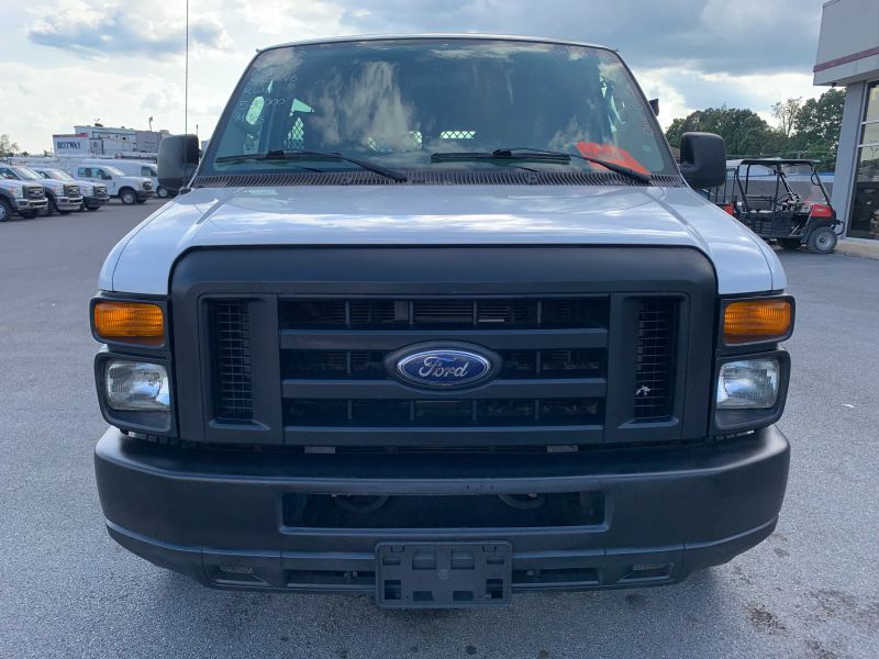 Used 2012 Ford E-250 - photo 2