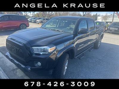 Used 2017 Toyota Tacoma - photo 1