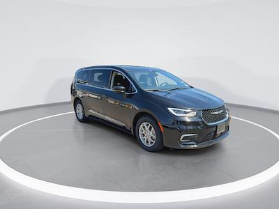 2024 Chrysler Pacifica FWD Minivan for sale #13AB5925 - photo 2