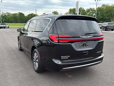 2021 Chrysler Pacifica FWD Minivan for sale #K04797 - photo 2