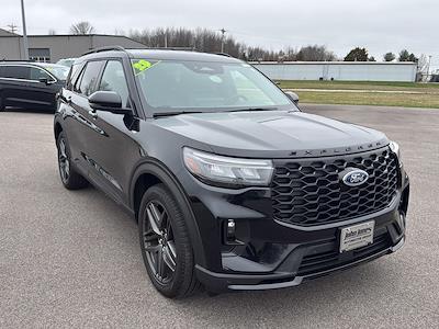 Used 2025 Ford Explorer - photo 1