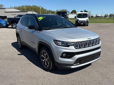 Used 2025 Jeep Compass - photo 2