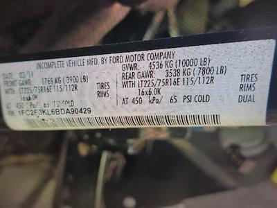 Used 2011 Ford E-350 - photo 1