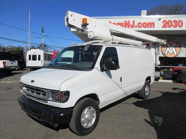 Used 2001 Ford E-350 Empty Cargo Van - photo 2