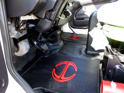 Used 2014 Hino 338 - photo 1