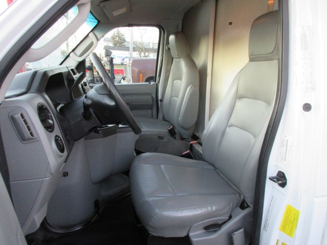 Used 2014 Ford E-350 - photo 10
