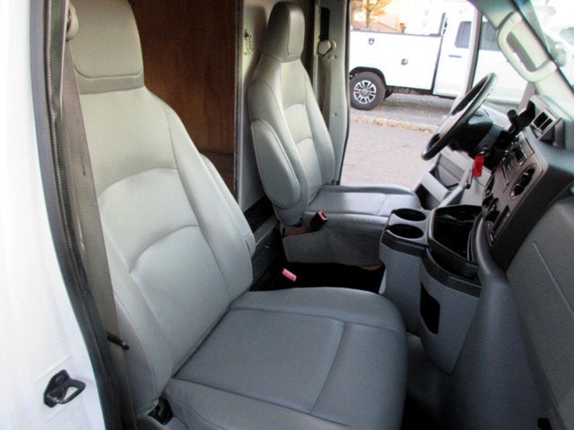 Used 2014 Ford E-350 - photo 14