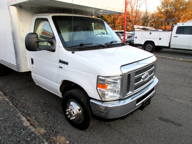 Used 2014 Ford E-350 - photo 19