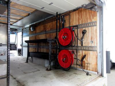 Used 2009 Freightliner MT 55 - photo 1