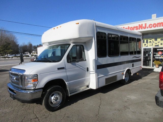 Used 2017 Ford E-350 - photo 6