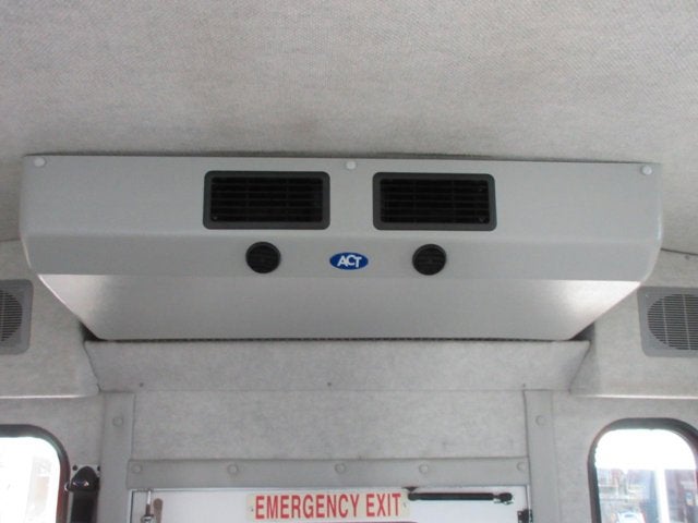 Used 2017 Ford E-350 - photo 20