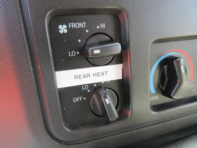 Used 2013 Ford E-350 - photo 17
