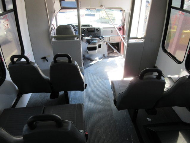 Used 2013 Ford E-350 - photo 24