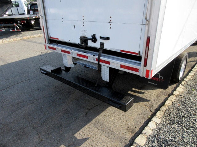 Used 2019 Ford E-450 - photo 7