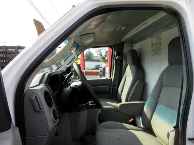 Used 2019 Ford E-450 - photo 10