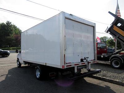 Used 2019 Ford E-450 - photo 2