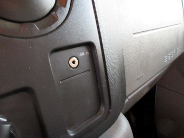 Used 2012 Ford E-350 - photo 17
