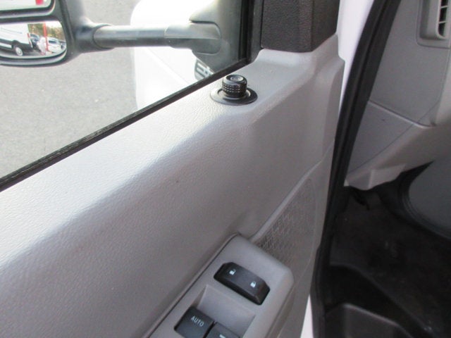 Used 2012 Ford E-350 - photo 19