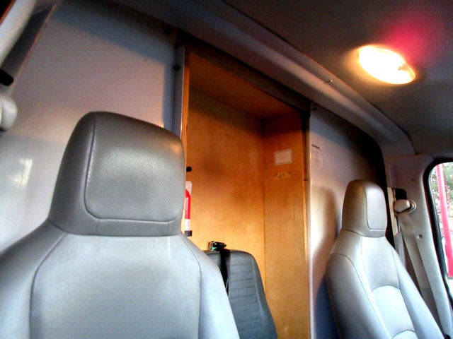 Used 2012 Ford E-350 - photo 24