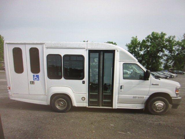 Used 2021 Ford E-350 - photo 1