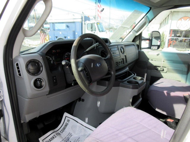 Used 2017 Ford E-350 - photo 10