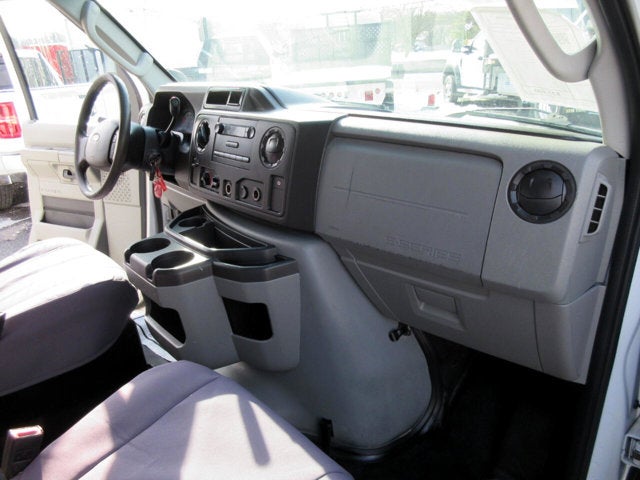 Used 2017 Ford E-350 - photo 19
