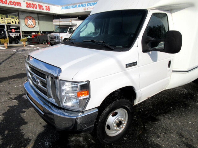Used 2017 Ford E-350 - photo 32