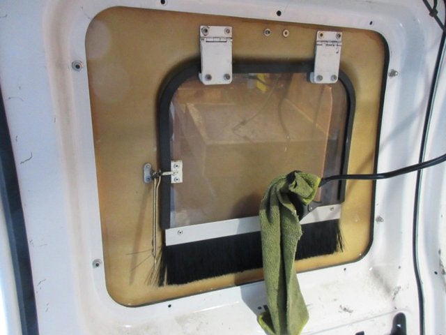 Used 2007 Ford E-350 - photo 6