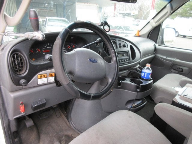 Used 2007 Ford E-350 - photo 16