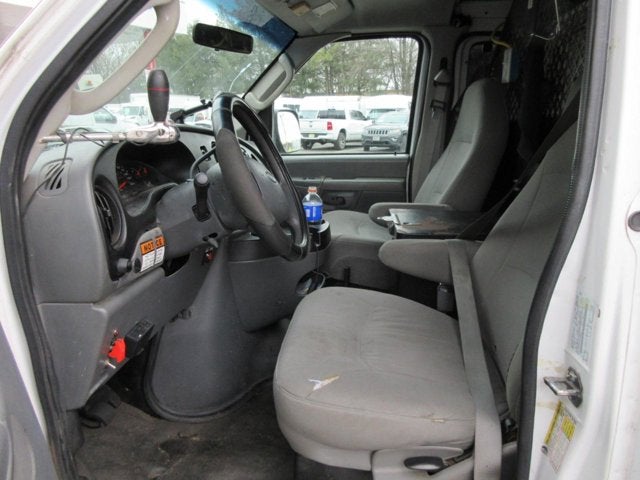 Used 2007 Ford E-350 - photo 17