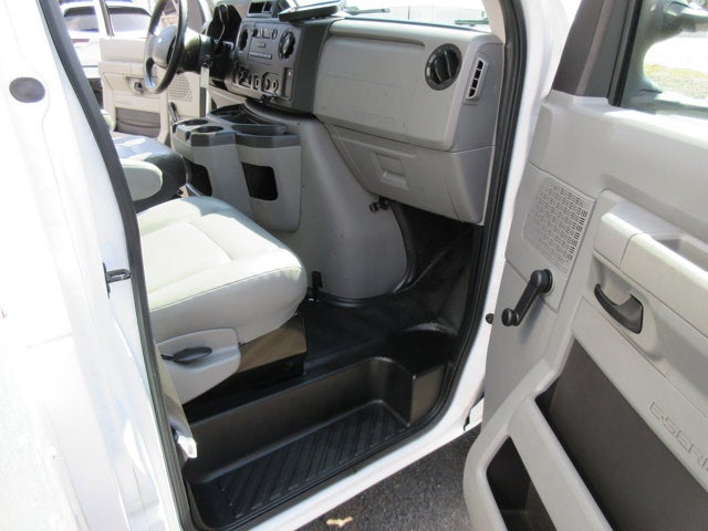 Used 2015 Ford E-350 - photo 25