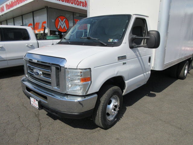 Used 2015 Ford E-350 - photo 26