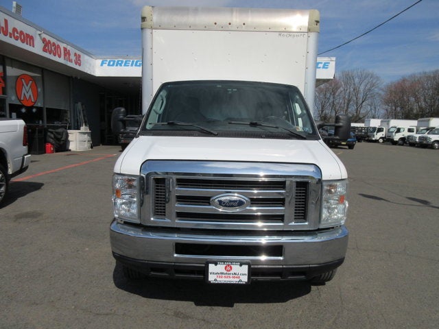 Used 2015 Ford E-350 - photo 27