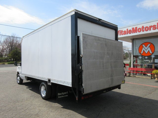 Used 2015 Ford E-350 - photo 6